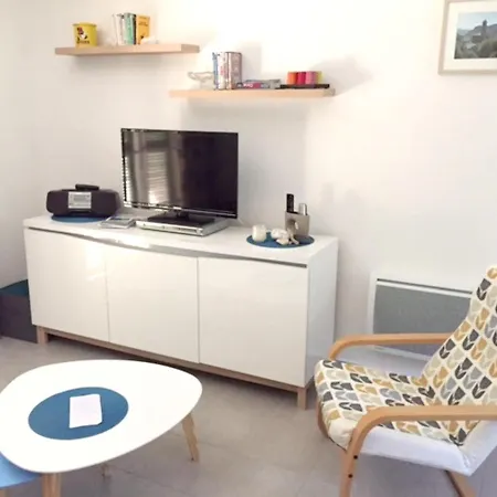 Apartment With One Bedroom In With Wonderful Mountain View And Furnished Terrace 2 Km From The Beach