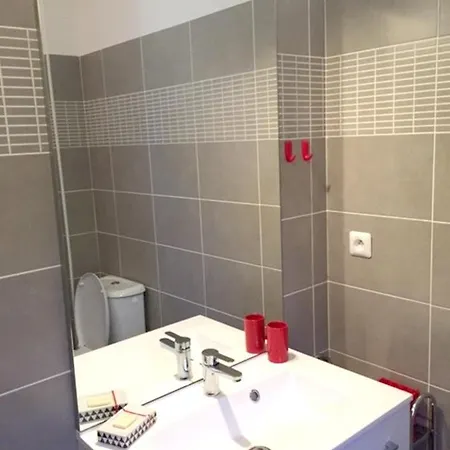 With One Bedroom In With Wonderful Mountain View And Furnished Terrace 2 Km From The Beach Appartement